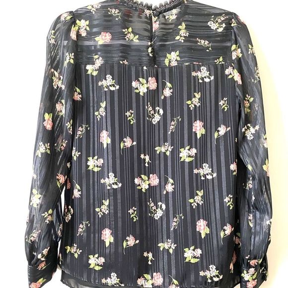 ModCloth Small Accentuated Ease Floral Blouse - Picture 14 of 16